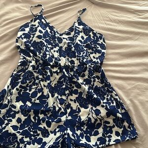 Beautiful short flowerly romper